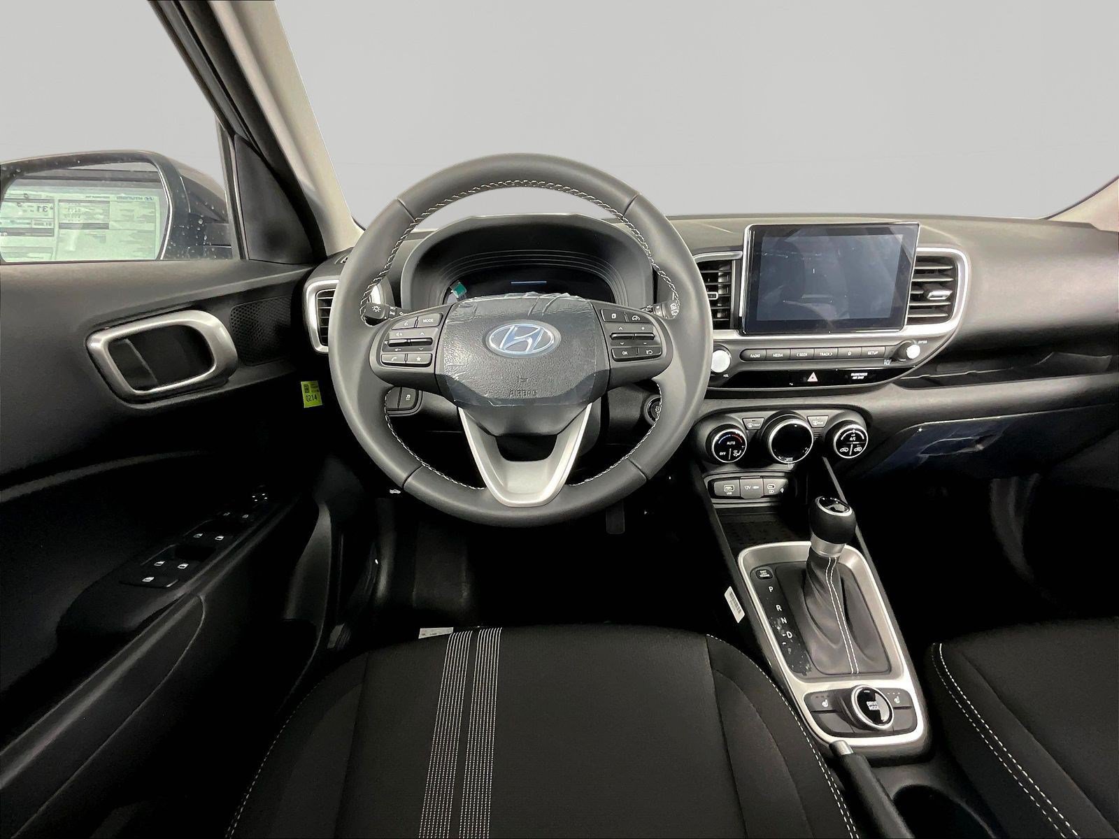 New 2026 Hyundai Venue SEL FWD image 9