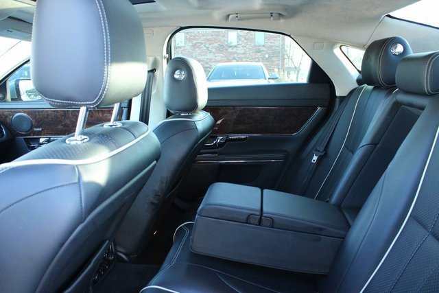 Used 2013 Jaguar XJ AWD image 30