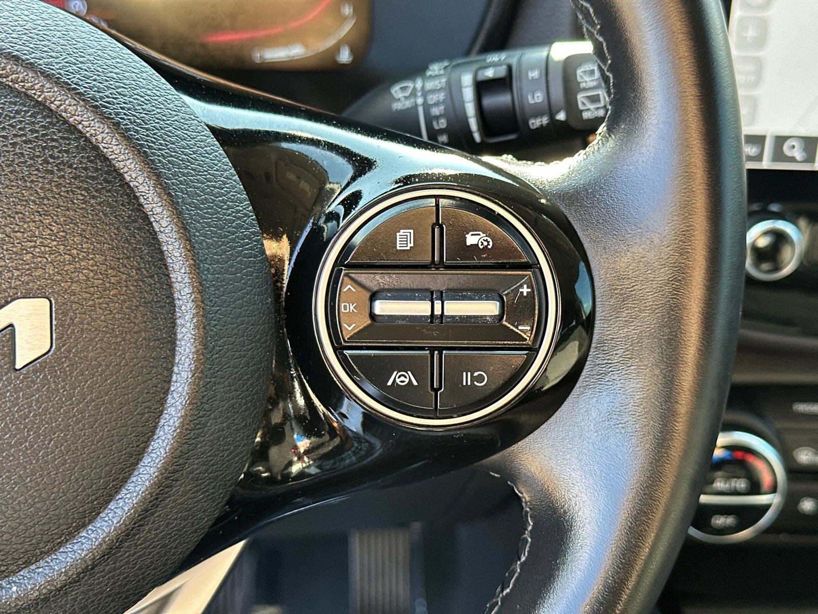 Used 2024 Kia Soul EX image 26