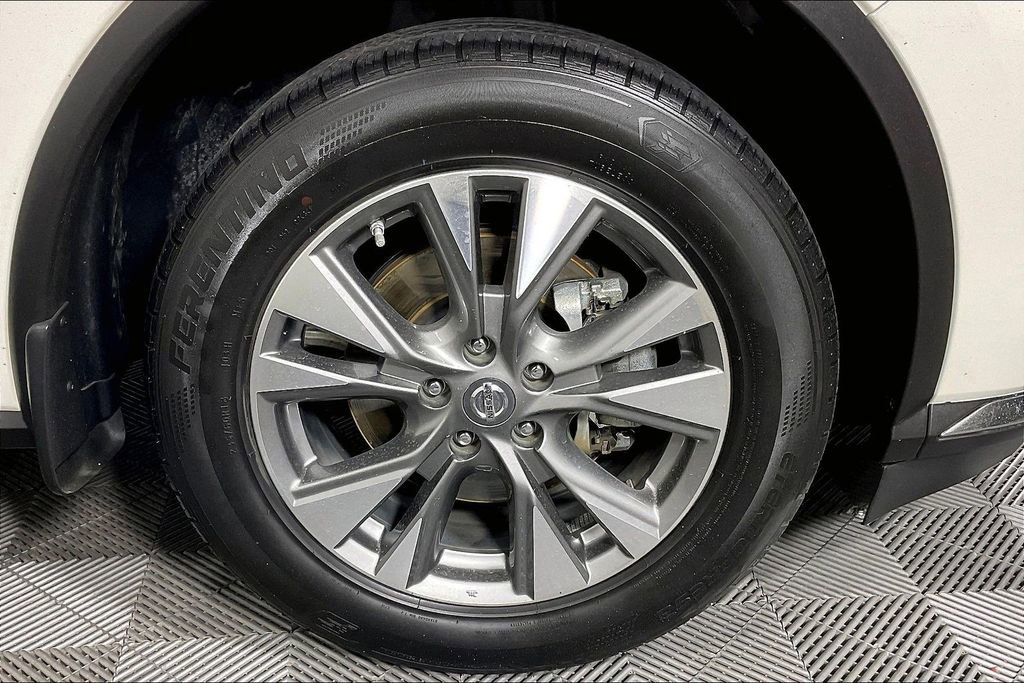 Used 2018 Nissan Murano SL w/ Moonroof Package image 11