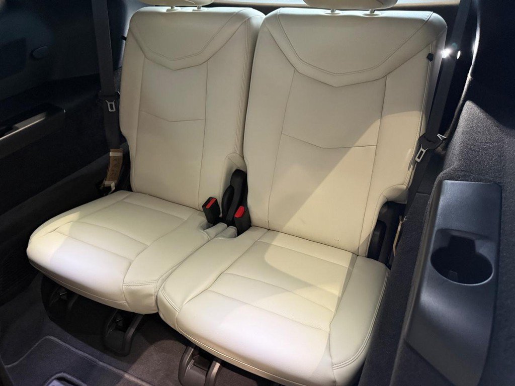 New 2025 Cadillac XT6 Sport w/ Technology Package AWD/4WD image 5