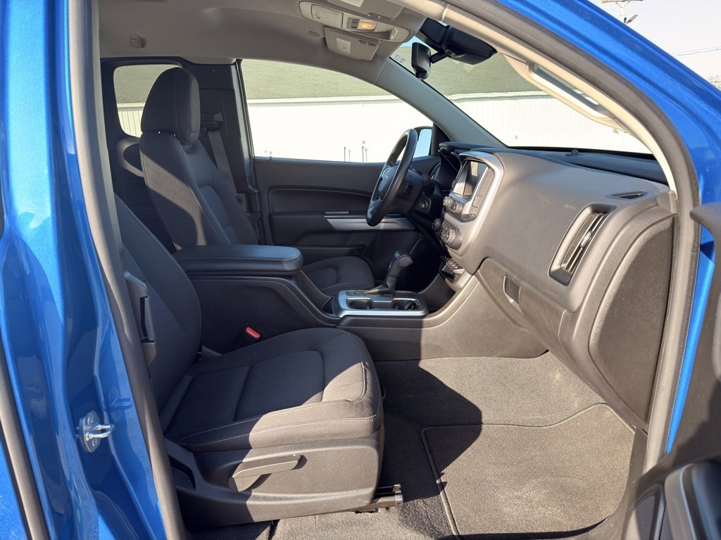 Used 2021 Chevrolet Colorado LT w/ Safety Package image 22