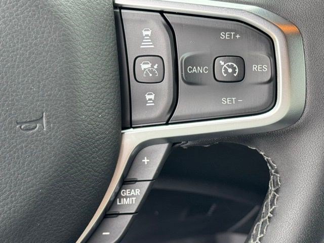 New 2026 RAM 1500 Big Horn AWD/4WD image 17