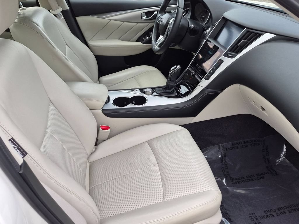 Certified 2022 INFINITI Q50 Luxe w/ Cargo Package AWD/4WD image 31