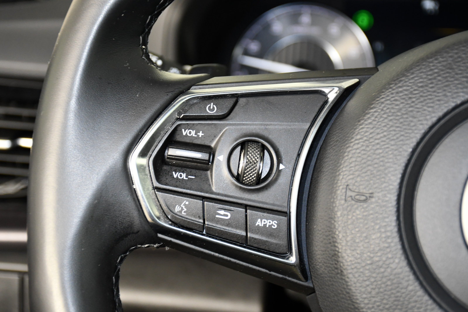 Used 2025 Acura RDX SH-AWD image 20