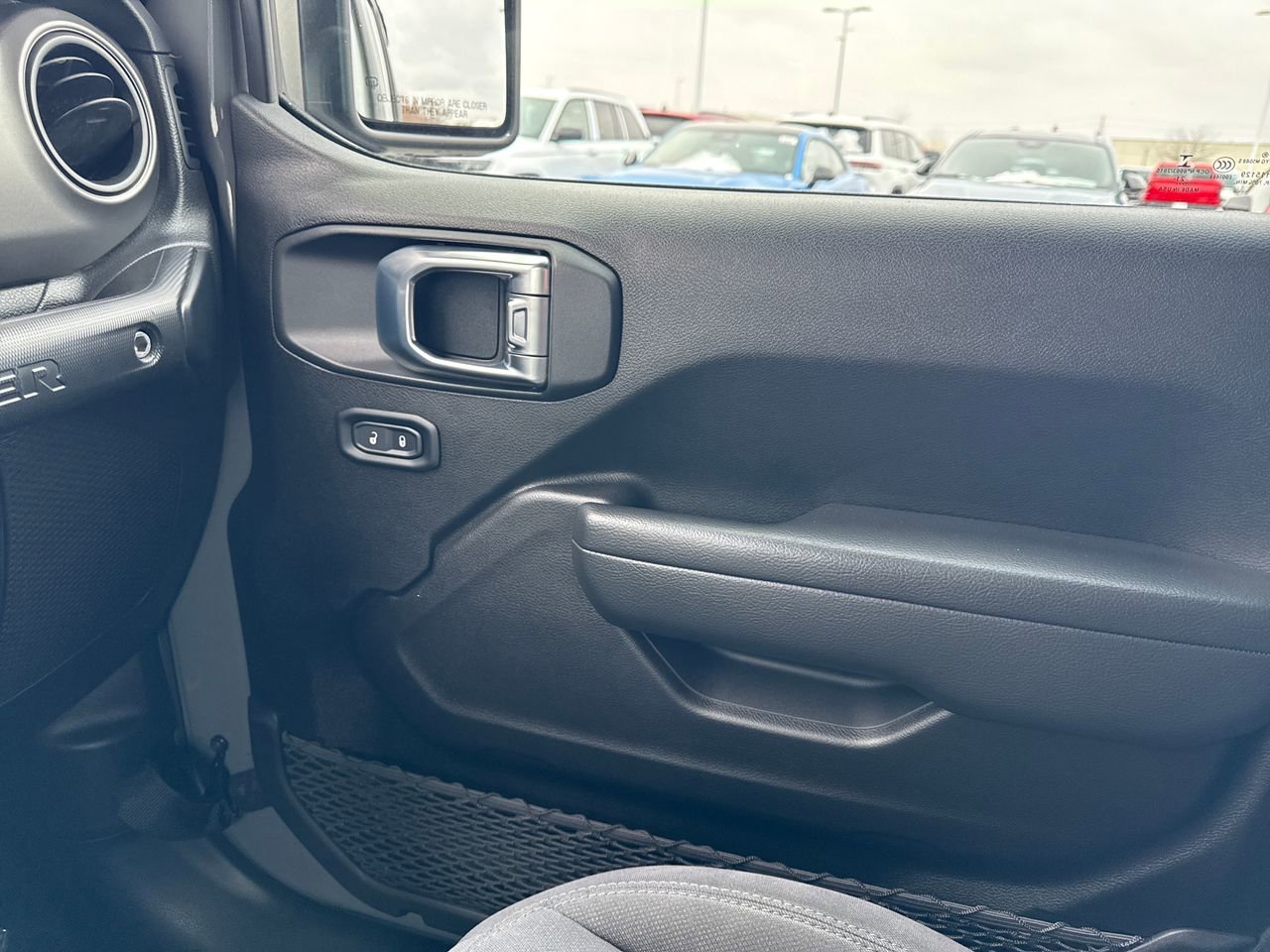 Used 2022 Jeep Wrangler Unlimited Sport image 24