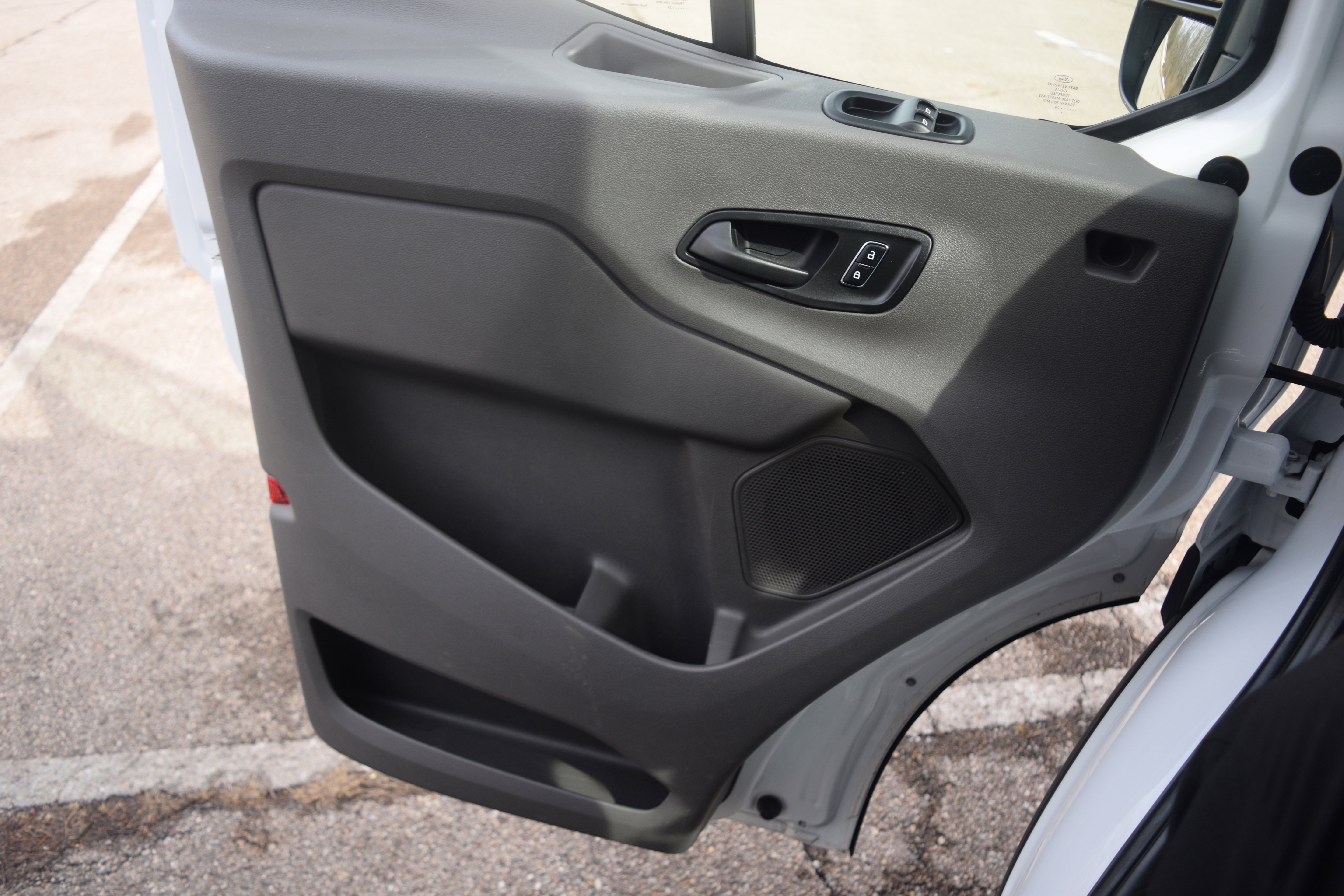 Used 2024 Ford Transit 350 XLT image 20