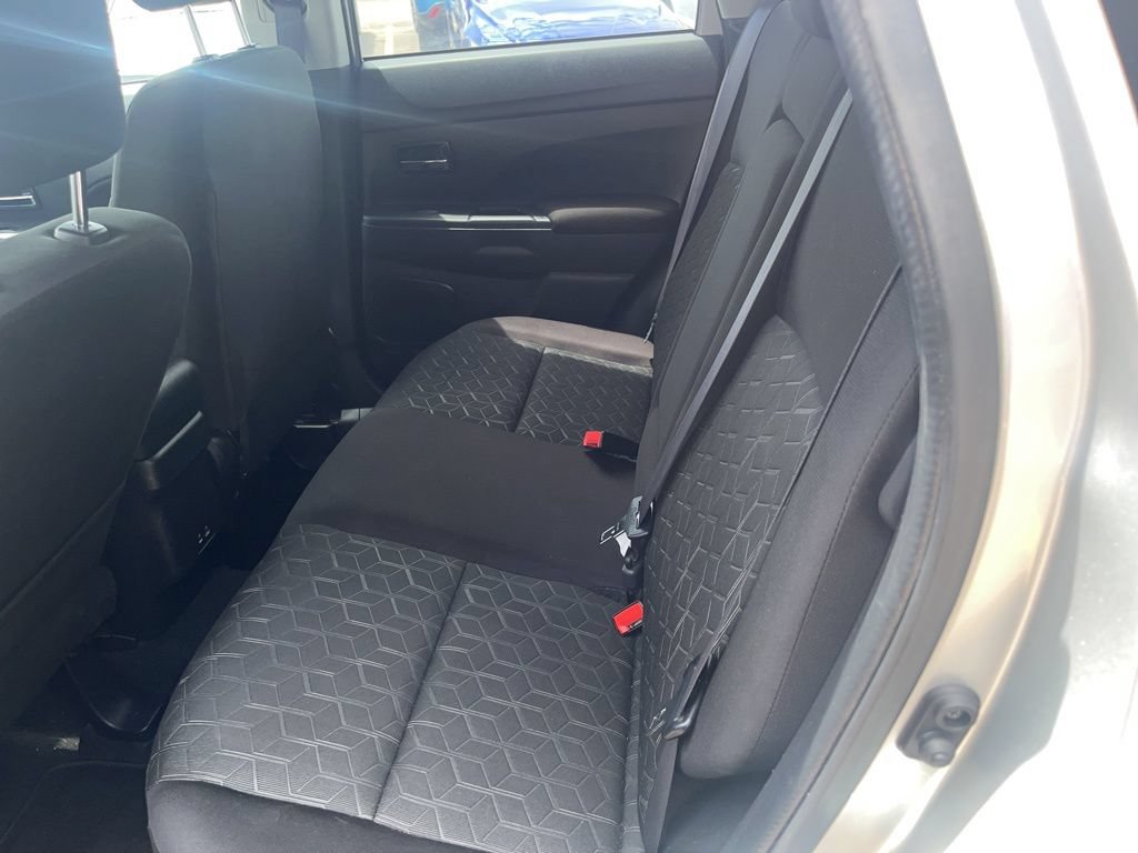 Used 2025 Mitsubishi Outlander Sport LE AWD/4WD image 11