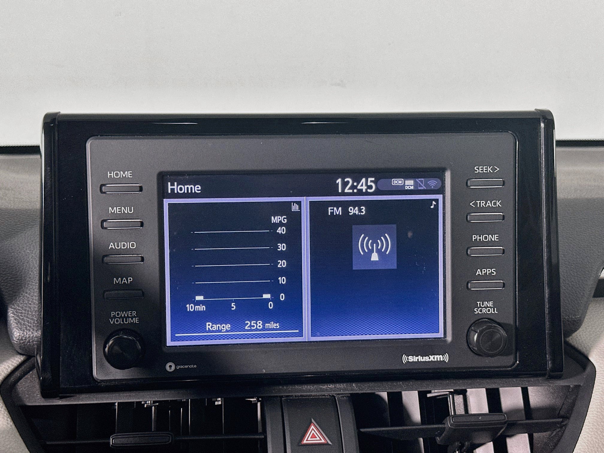 Used 2020 Toyota RAV4 XLE w/ Convenience Package FWD image 21