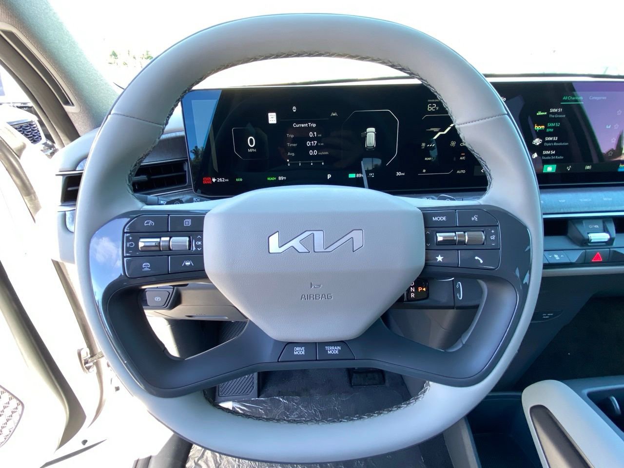 New 2026 Kia EV9 Wind image 16