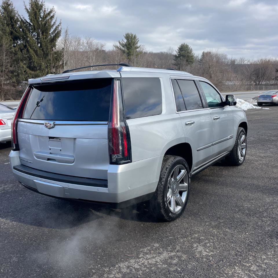 Used 2019 Cadillac Escalade Premium Luxury image 8