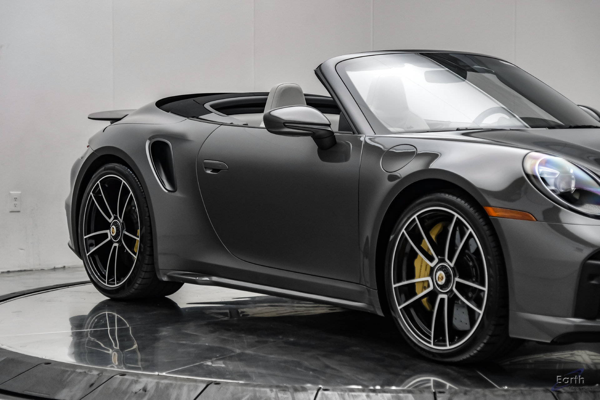 Used 2024 Porsche 911 Turbo S AWD/4WD image 34