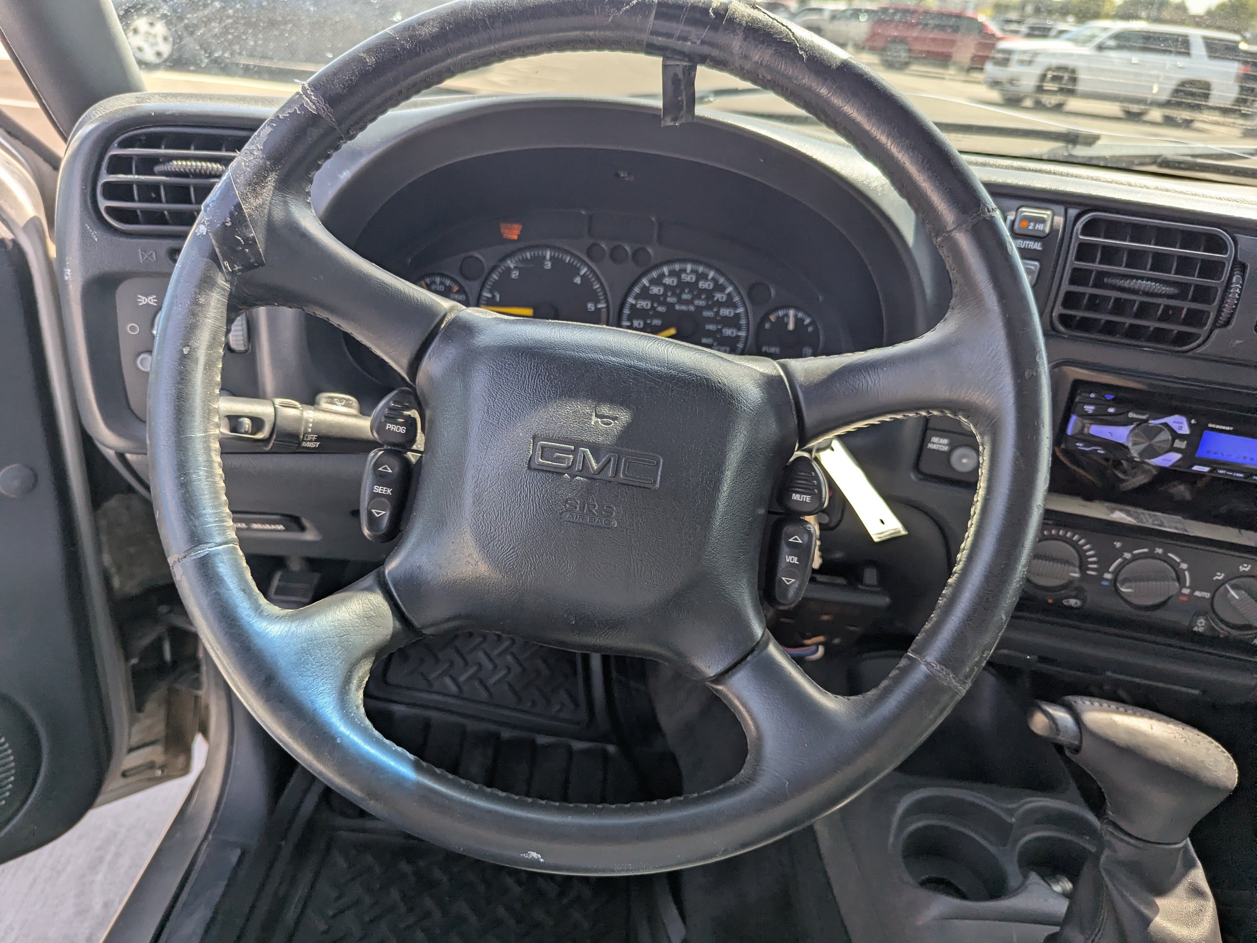 Used 2001 GMC Jimmy SLT w/ SLT Luxury Equipment Group AWD/4WD image 15