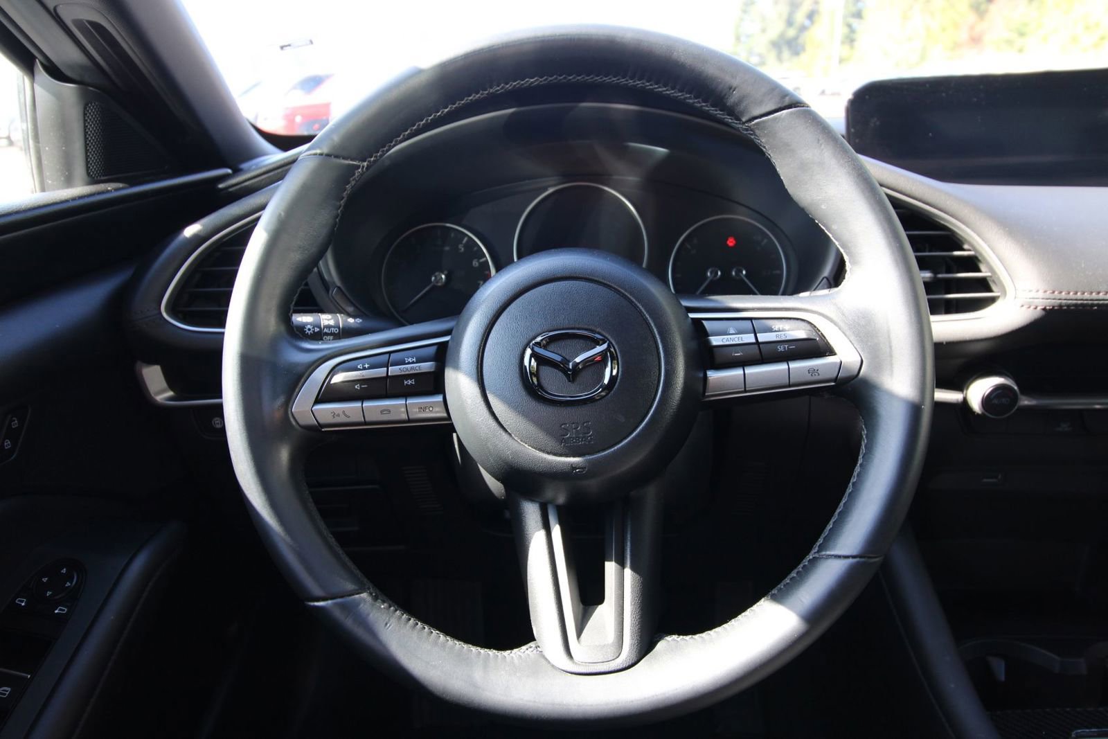 Used 2020 MAZDA MAZDA3 Hatchback image 14