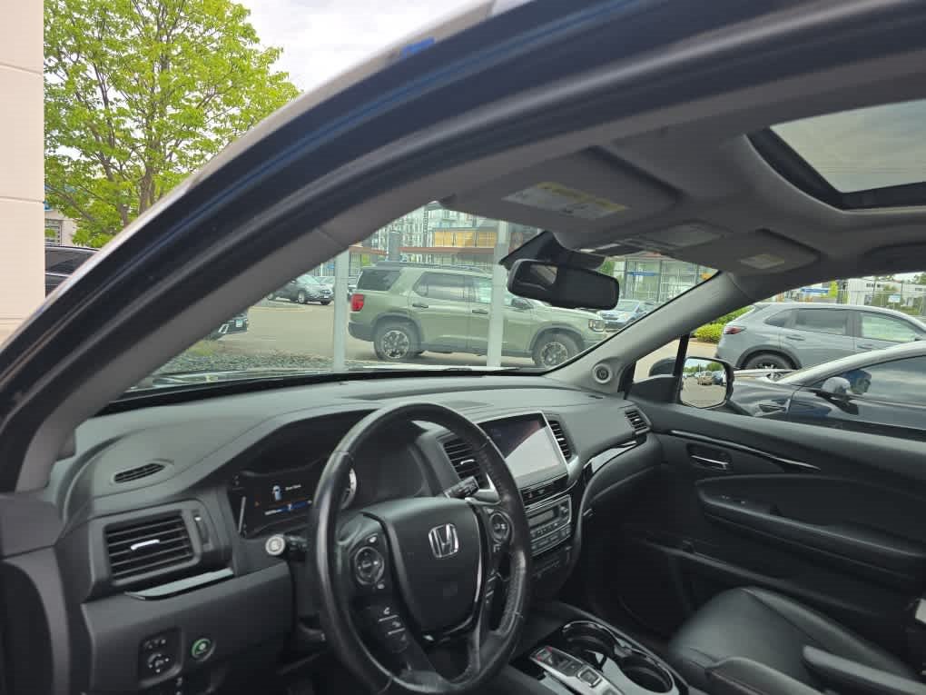 Used 2018 Honda Pilot Touring image 10