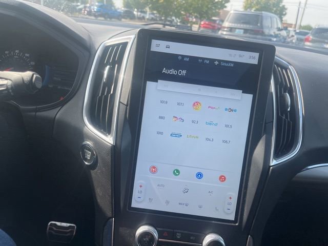 Used 2022 Ford Edge ST w/ Equipment Group 401A image 27