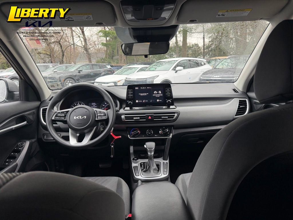 Used 2023 Kia Seltos LX image 13