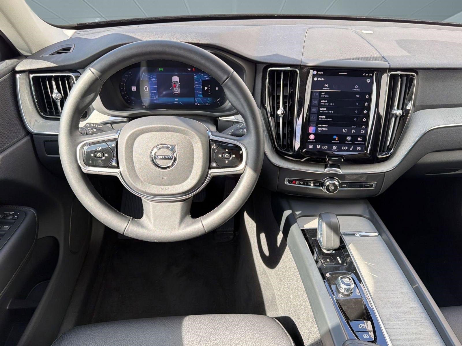 Certified 2025 Volvo XC60 B5 Plus image 27