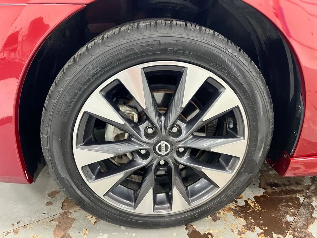 Used 2019 Nissan Sentra SR image 26