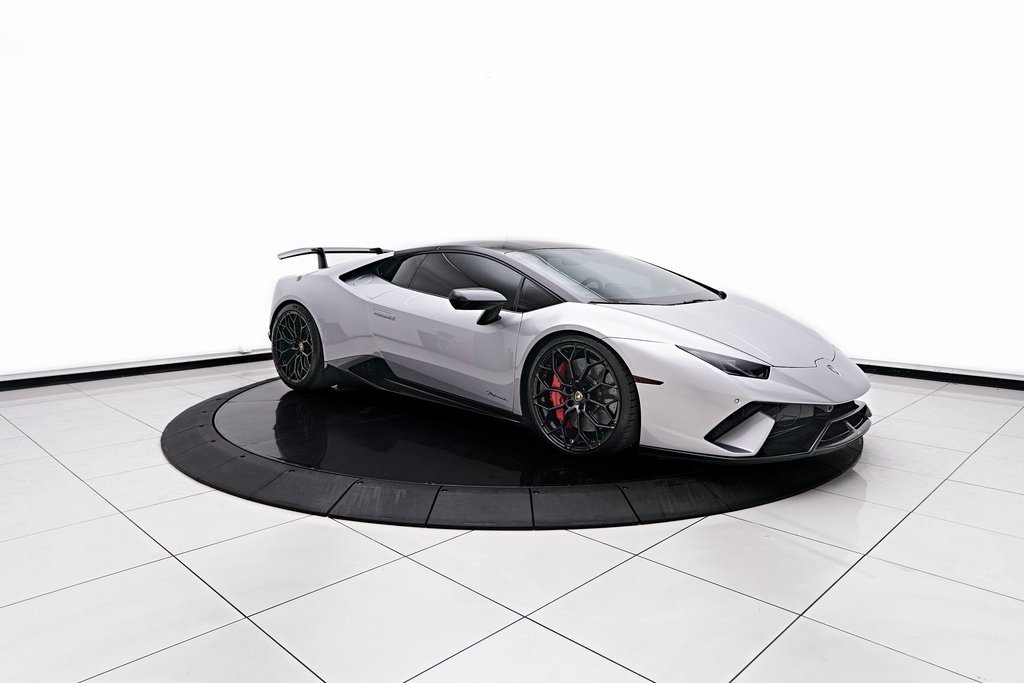 Used 2018 Lamborghini Huracan Performante image 18