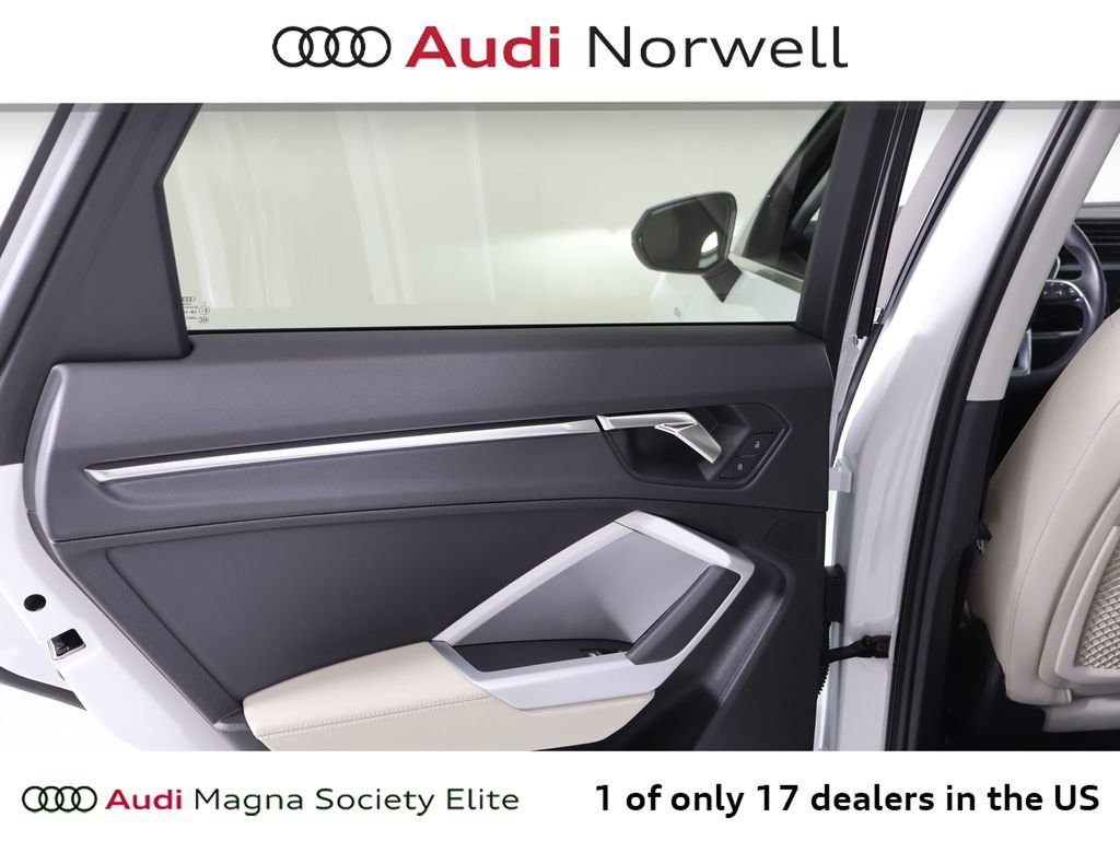 Used 2023 Audi Q3 2.0T Premium w/ Convenience Package AWD/4WD image 21