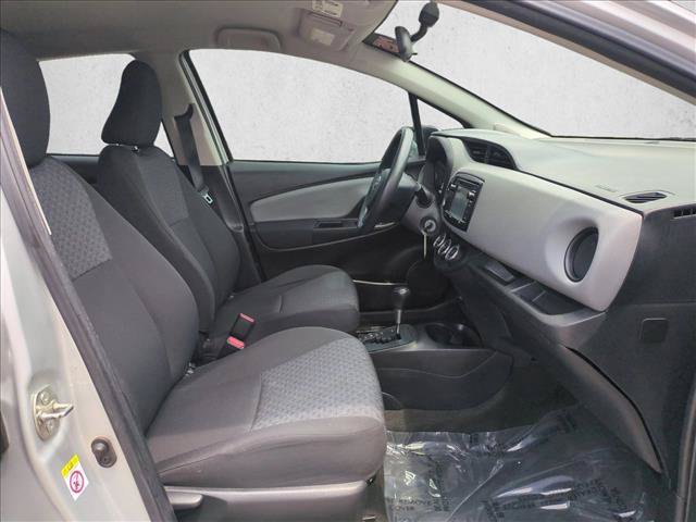 Used 2015 Toyota Yaris L FWD image 18