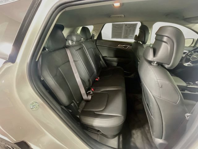 Used 2024 Kia Sportage EX AWD/4WD image 28
