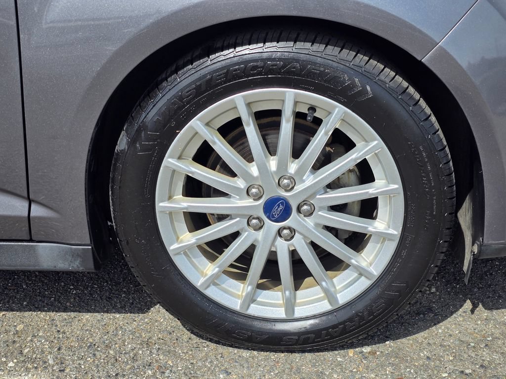 Used 2013 Ford C-MAX SE FWD image 9
