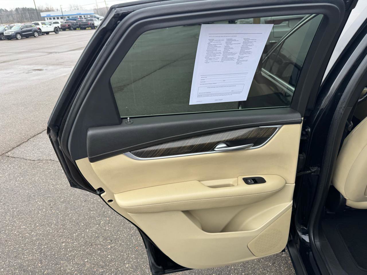 Used 2019 Cadillac XT5 AWD image 14