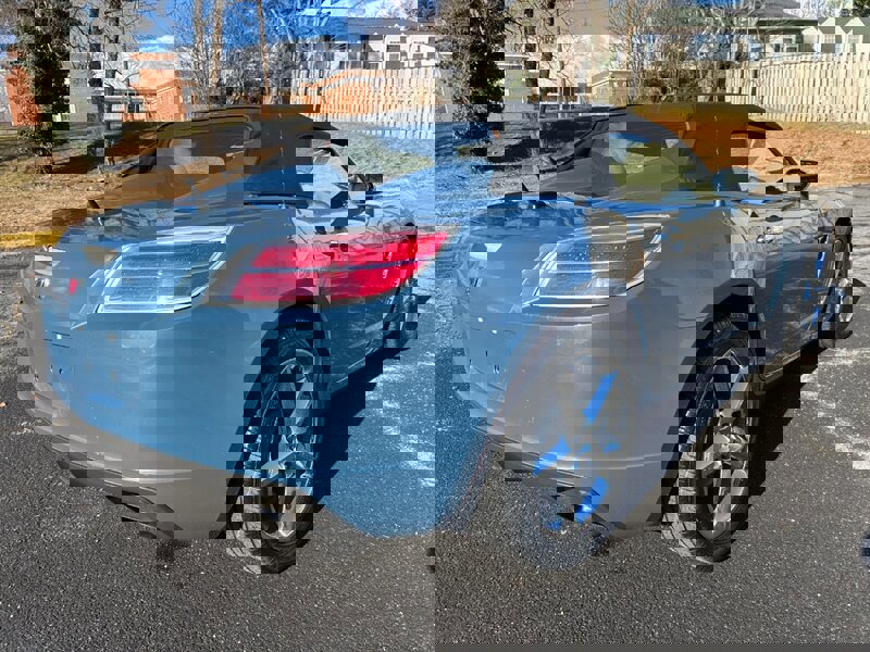 Used 2007 Saturn Sky image 3