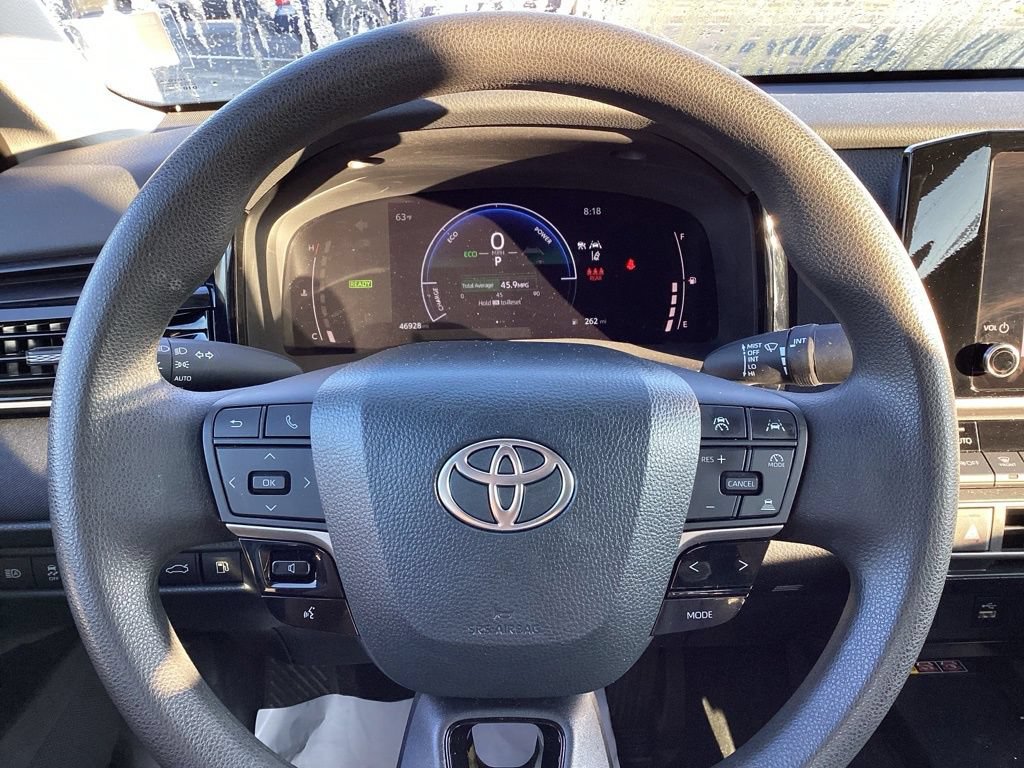 Used 2025 Toyota Camry LE FWD image 22