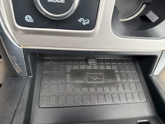 Used 2020 Ford Explorer Limited image 29