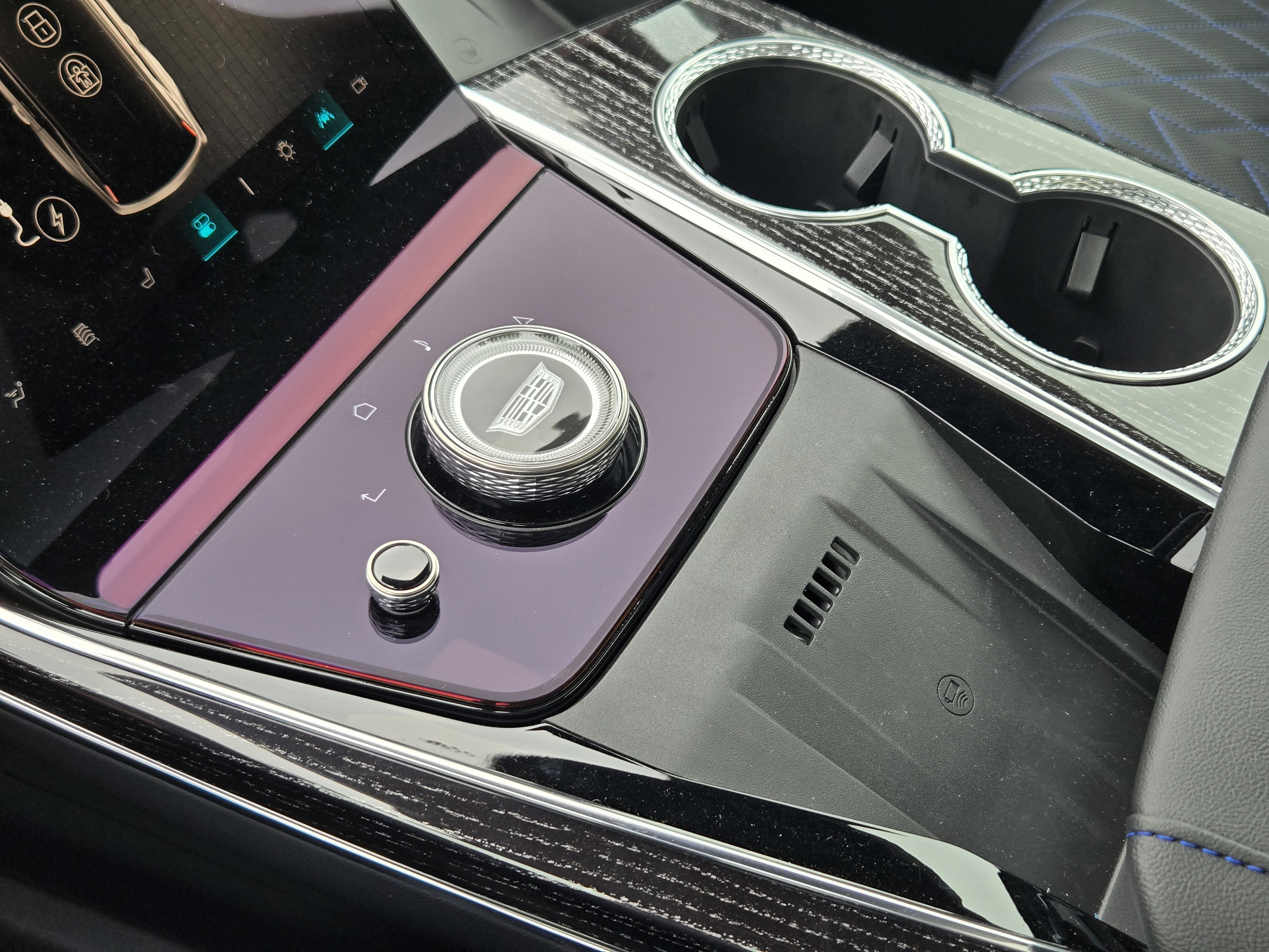 New 2026 Cadillac Escalade IQL Sport 1 w/ LPO, ONYX Package image 15