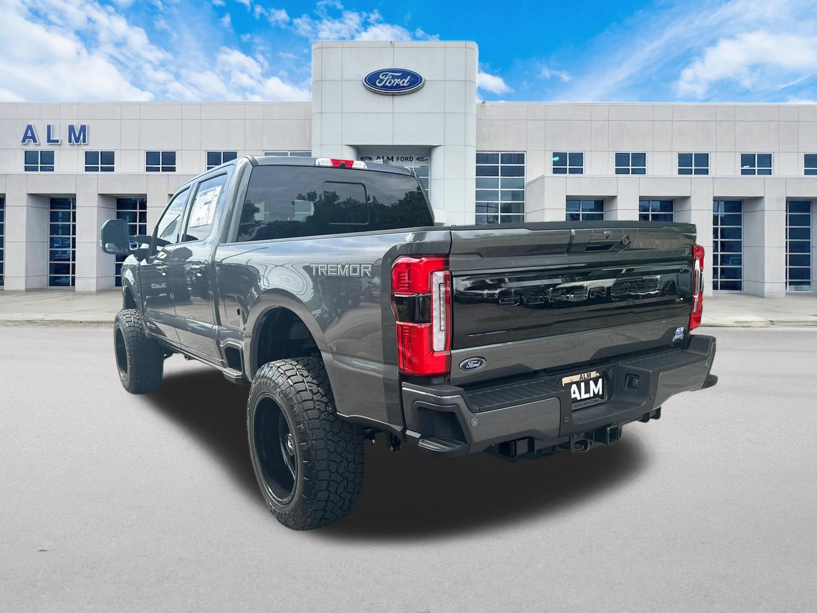New 2026 Ford F250 Platinum w/ Tremor Off-Road Package AWD/4WD image 8
