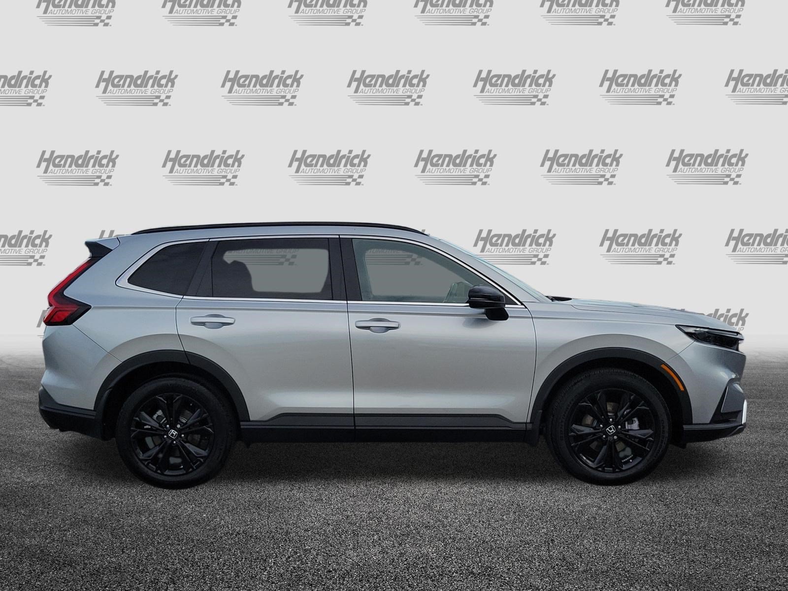 Used 2025 Honda CR-V Sport Touring image 8