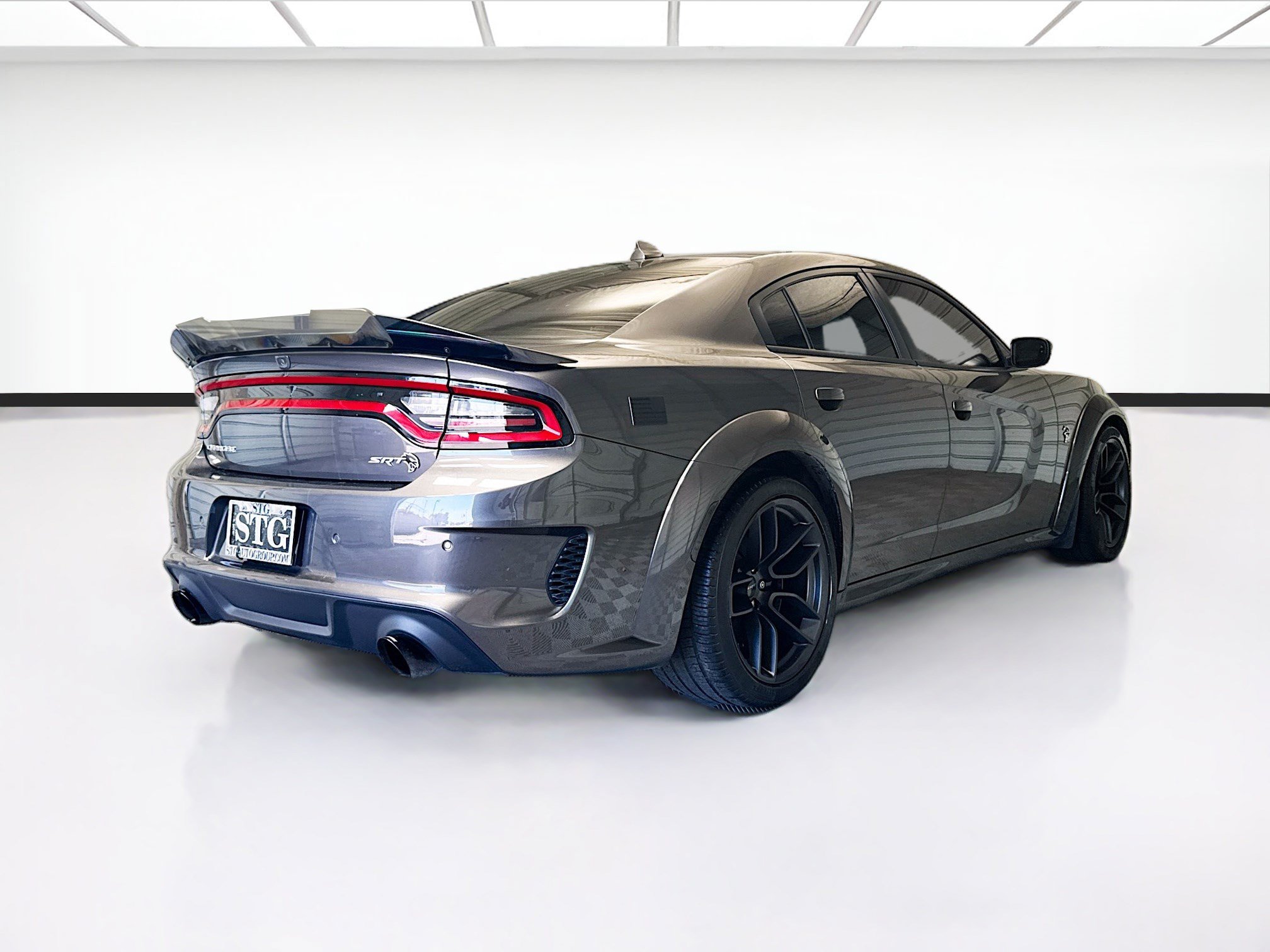 Used 2023 Dodge Charger SRT Hellcat w/ Harman/Kardon Audio Group RWD image 4