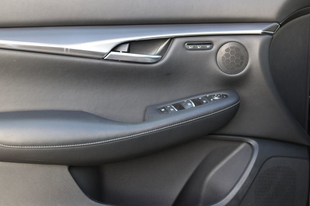 Certified 2025 INFINITI QX50 Luxe image 13