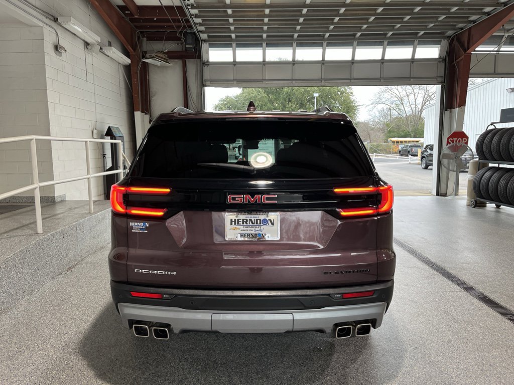 Used 2025 GMC Acadia Elevation image 7