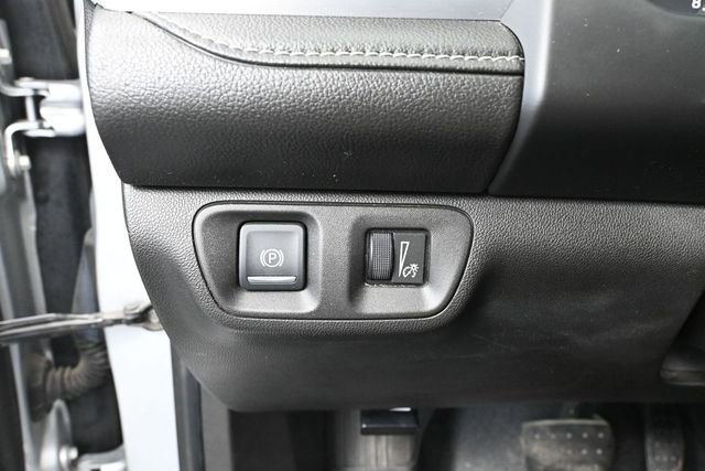 Used 2017 GMC Acadia SLT AWD/4WD image 30