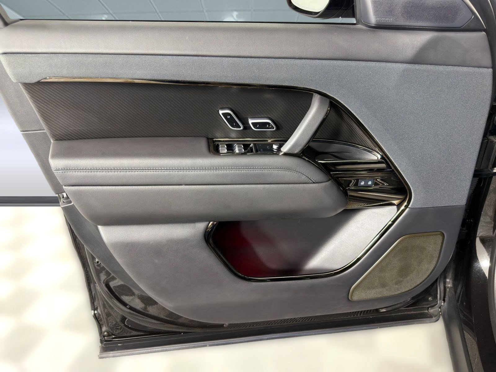 Certified 2024 Land Rover Range Rover Sport image 12