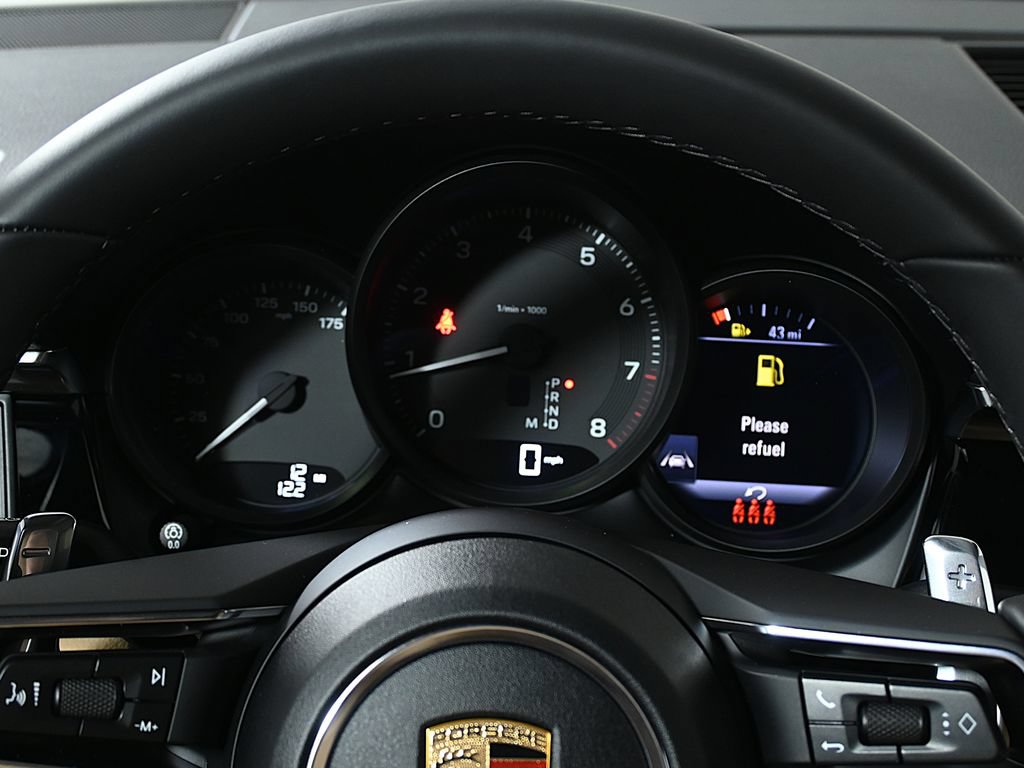 Used 2026 Porsche Macan AWD/4WD image 20