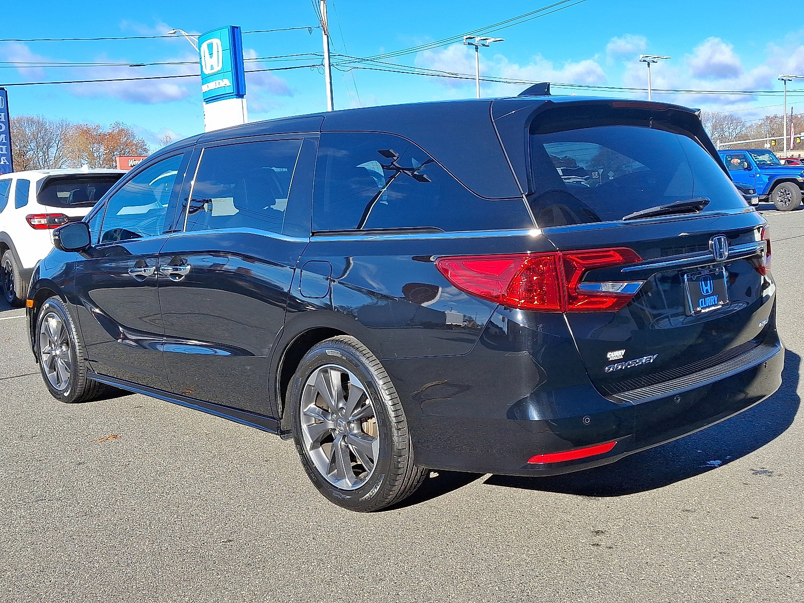 Used 2023 Honda Odyssey Elite image 6