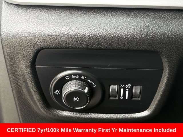Used 2023 Jeep Grand Cherokee Limited AWD/4WD image 30