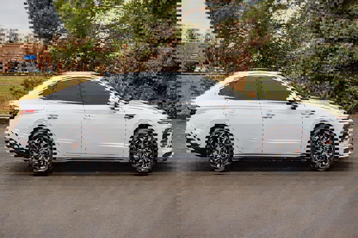 Used 2024 Hyundai Sonata SEL FWD image 11