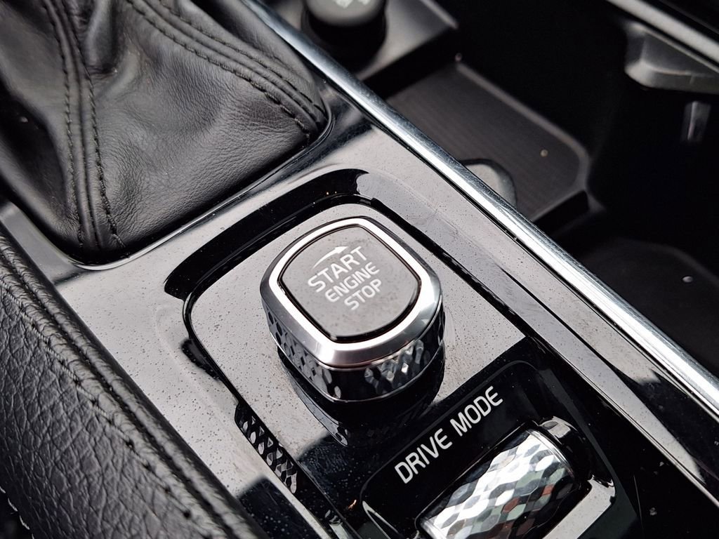 Used 2018 Volvo XC90 T6 Momentum image 26