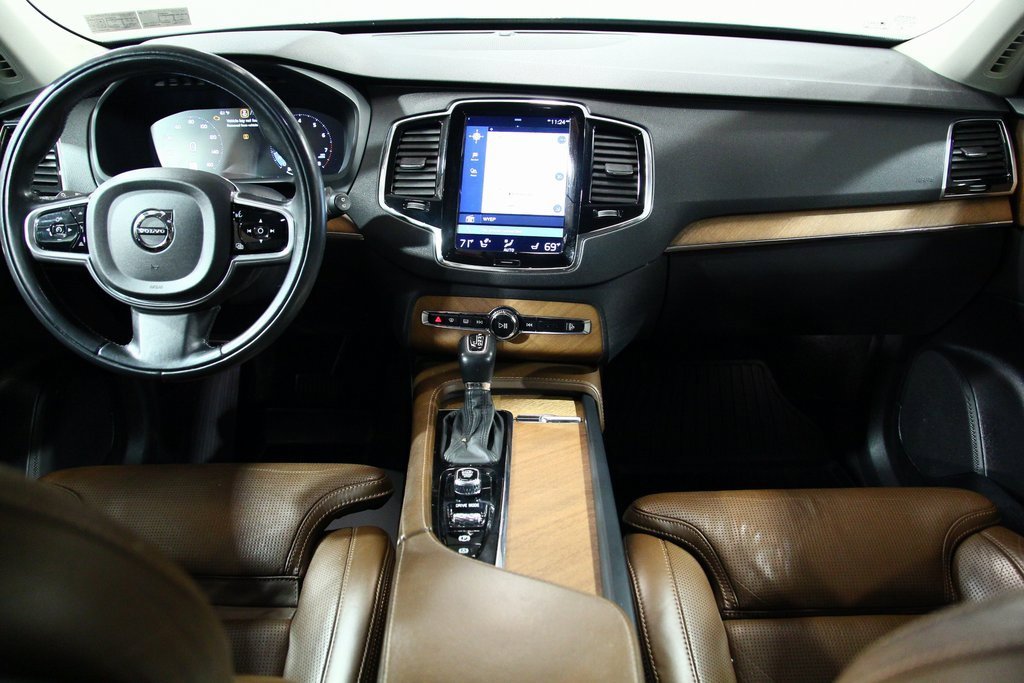 Used 2018 Volvo XC90 T6 Inscription w/ Convenience Package image 4