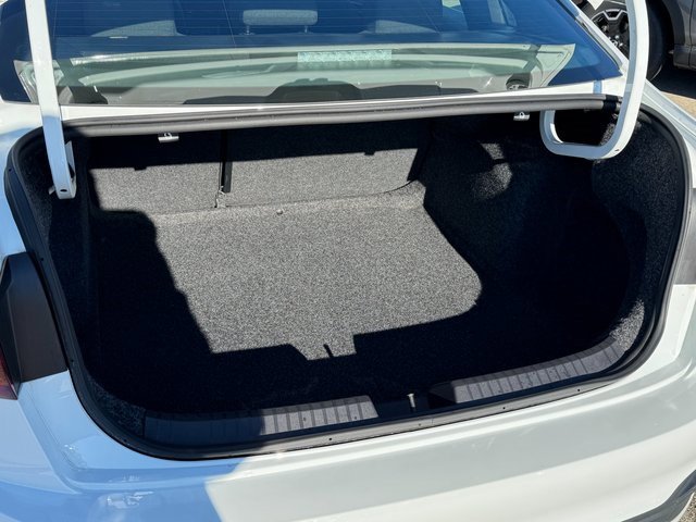 Used 2024 Volkswagen Jetta Sport image 18