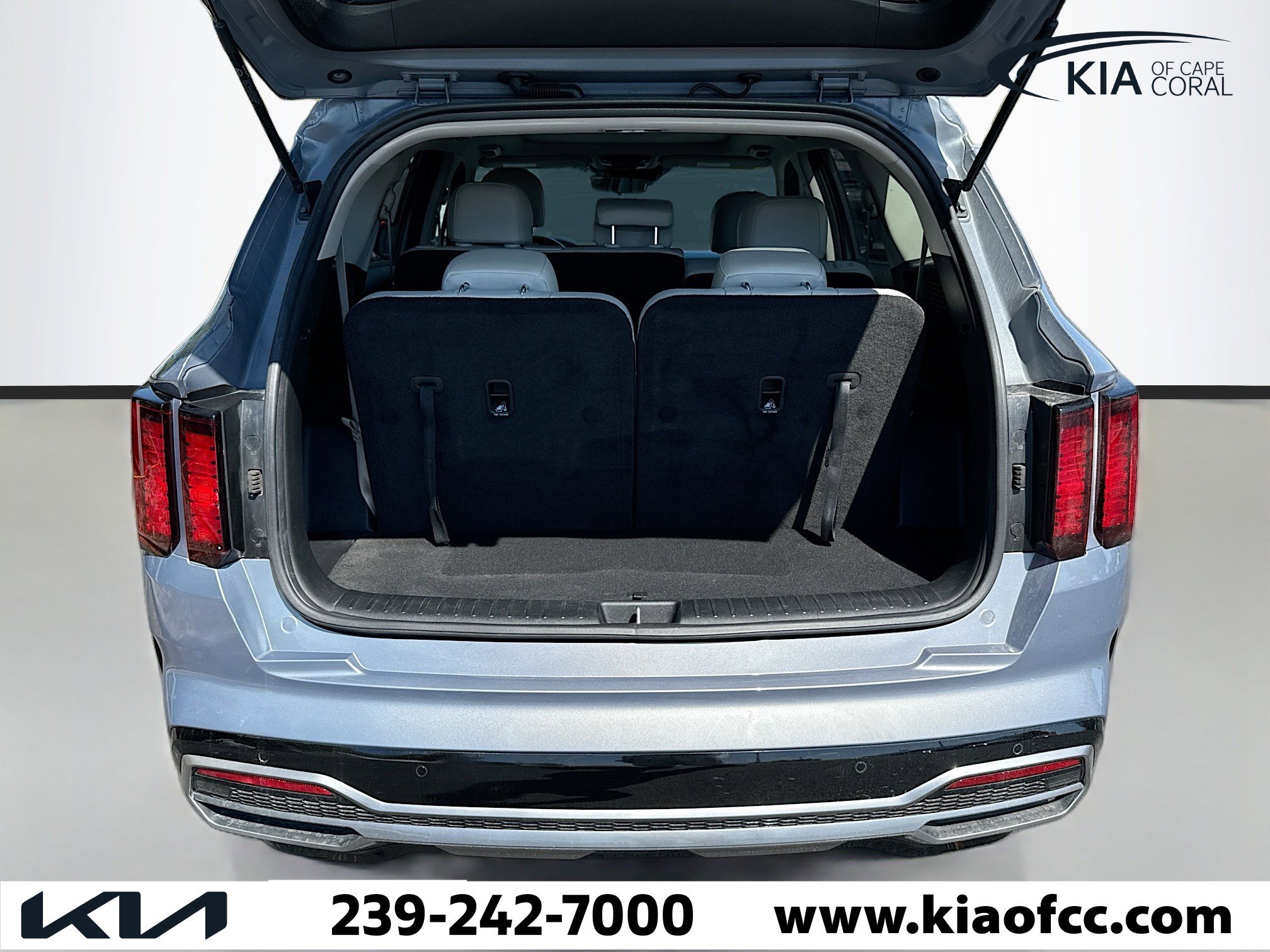 Used 2023 Kia Sorento S w/ Panoramic Sunroof Package image 10