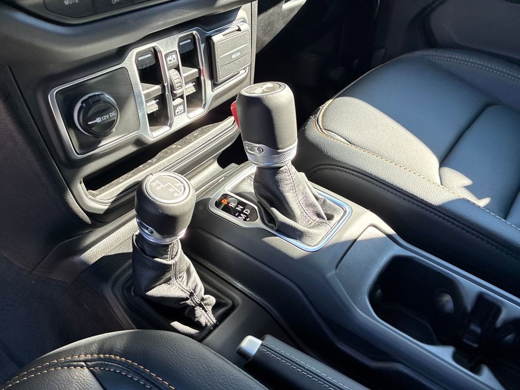 New 2025 Jeep Wrangler Sahara image 24