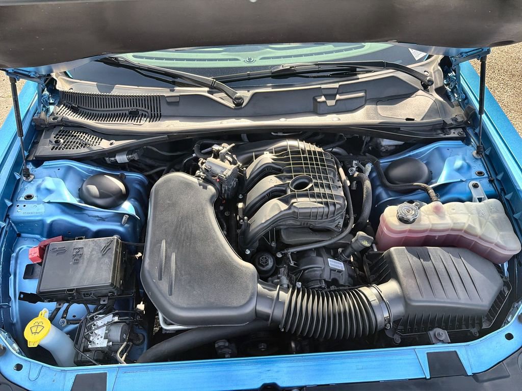 Used 2023 Dodge Challenger SXT w/ Blacktop Package image 17